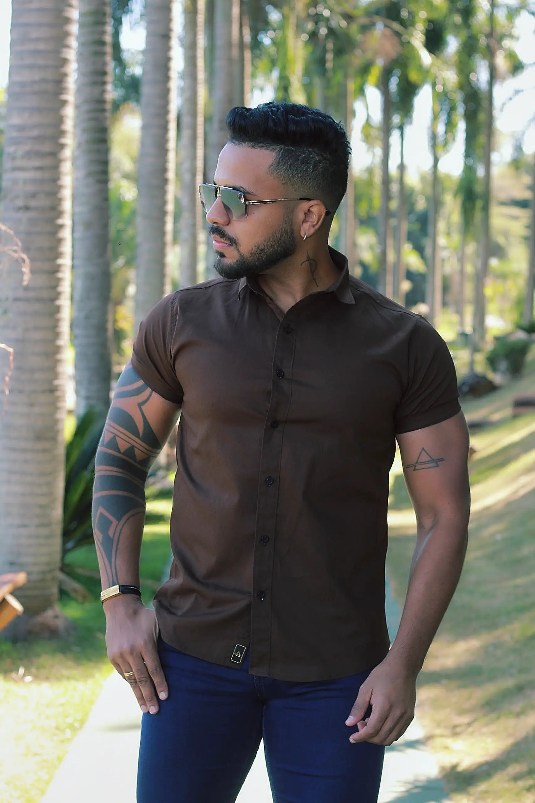Camisa Slim Fit Marrom Chocolate  Lisa Algodão Premium